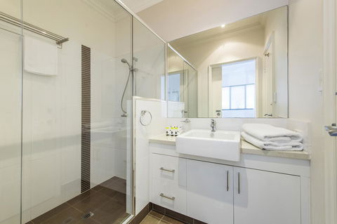 Dolphin Quay Apartments - Grafton Accommodation 40