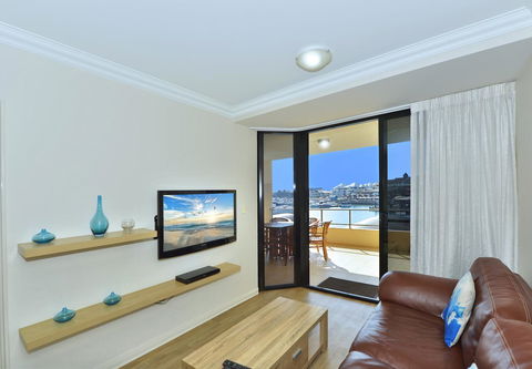 Dolphin Quay Apartments - Grafton Accommodation 11