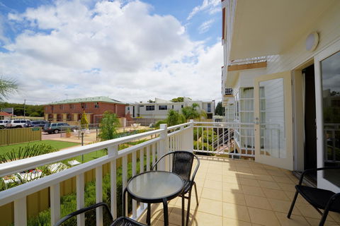 The Jetty Resort - Grafton Accommodation 27