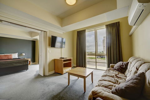 The Jetty Resort - Grafton Accommodation 16