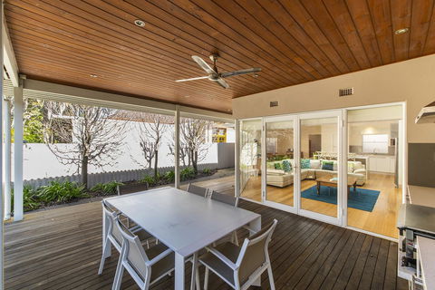 Inner Western Suburbs Retreat - Grafton Accommodation 14