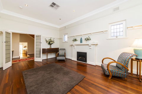Inner Western Suburbs Retreat - Grafton Accommodation 22
