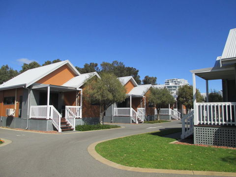 Mandurah Ocean Marina Chalets - Grafton Accommodation 37