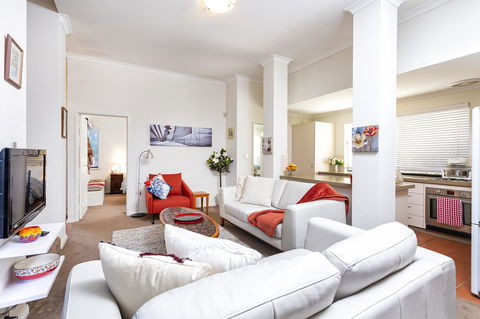 Como Executive Apartment - Grafton Accommodation 5