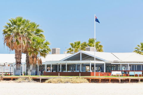 RAC Monkey Mia Dolphin Resort - Grafton Accommodation 16