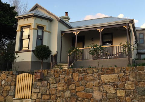 Rowley House - Grafton Accommodation 18
