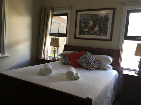 Rowley House - Grafton Accommodation 15