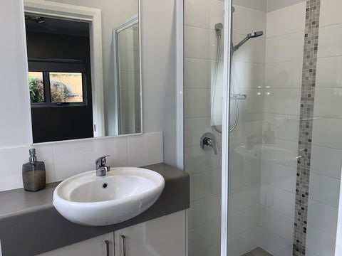 17 By The Sea - Grafton Accommodation 4