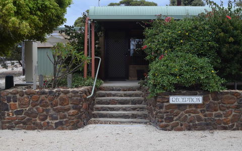 Hopetoun Motel & Chalet Village - Grafton Accommodation 9