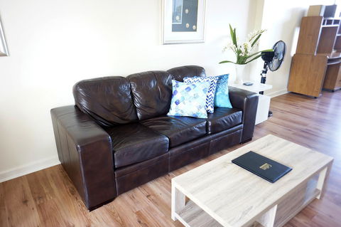 Studio 302 With Ocean Views - Grafton Accommodation 11