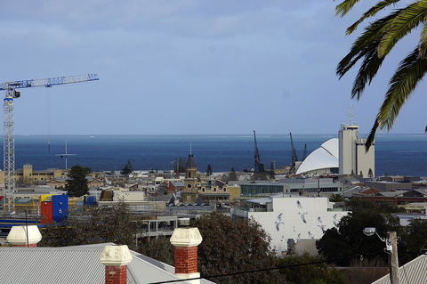 Studio 302 With Ocean Views - Grafton Accommodation 24