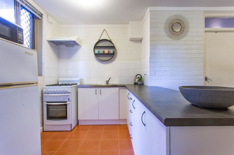 Fremantle Coastal Stay - 1 Bedroom Central Apartment - Grafton Accommodation 3