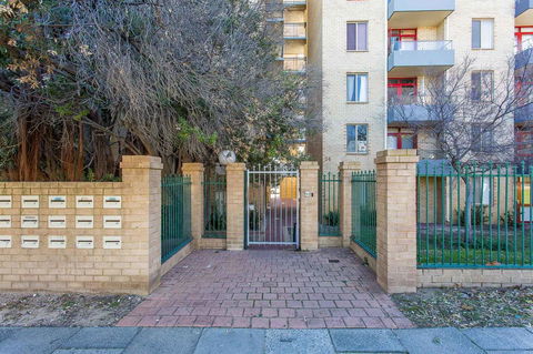 Fremantle Coastal Stay - 1 Bedroom Central Apartment - Grafton Accommodation 11