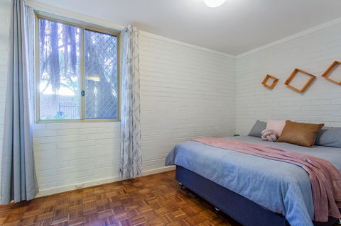 Fremantle Coastal Stay - 1 Bedroom Central Apartment - Grafton Accommodation 9