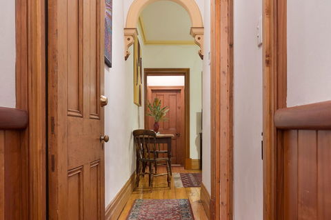 Annie's Victorian Terrace Accommodation Fremantle - Grafton Accommodation 3