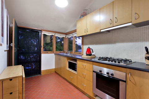 Annie's Victorian Terrace Accommodation Fremantle - Grafton Accommodation 20
