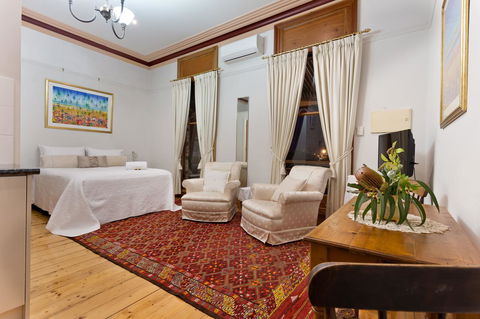 Annie's Victorian Terrace Accommodation Fremantle - Grafton Accommodation 16