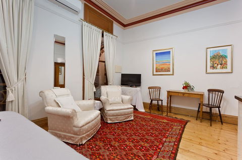 Annie's Victorian Terrace Accommodation Fremantle - Grafton Accommodation 5