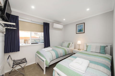 North Beach BnB - Grafton Accommodation 9