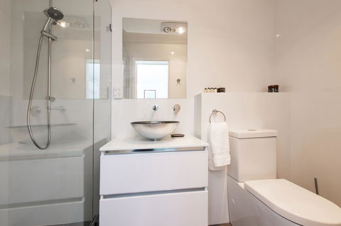 North Beach BnB - Grafton Accommodation 11