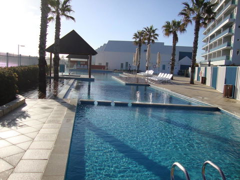 A 406 FANTASTIC OCEAN BEACH And MARINA VIEW APT - MANDURAH - Grafton Accommodation 25