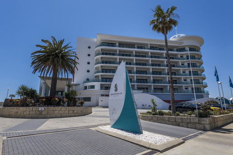 A 406 FANTASTIC OCEAN BEACH And MARINA VIEW APT - MANDURAH - Grafton Accommodation 3