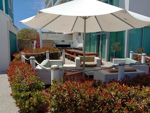 A 406 FANTASTIC OCEAN BEACH And MARINA VIEW APT - MANDURAH - Grafton Accommodation 8