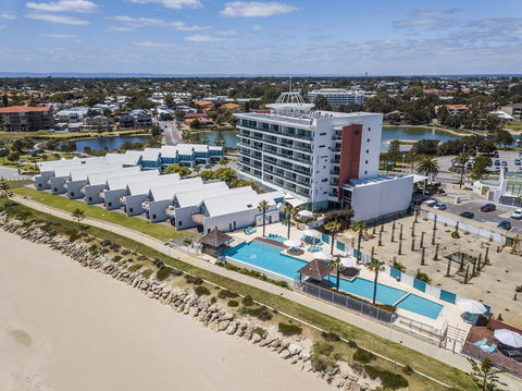 A 406 FANTASTIC OCEAN BEACH And MARINA VIEW APT - MANDURAH - Grafton Accommodation 7