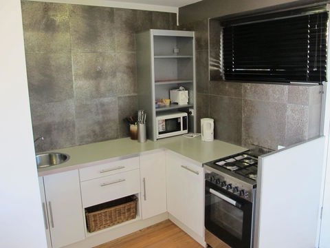 Studio 204 With Harbour, Ocean And Sunset Views From The Balcony - Grafton Accommodation 20
