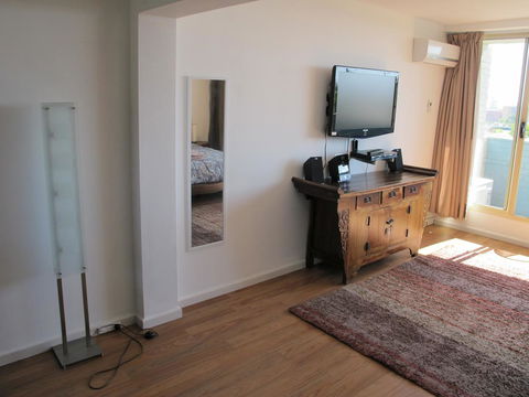 Studio 204 With Harbour, Ocean And Sunset Views From The Balcony - Grafton Accommodation 14