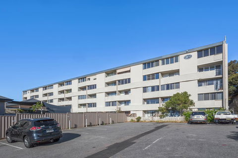 Studio 204 With Harbour, Ocean And Sunset Views From The Balcony - Grafton Accommodation 25