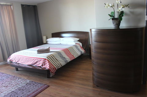 Studio 204 With Harbour, Ocean And Sunset Views From The Balcony - Grafton Accommodation 16