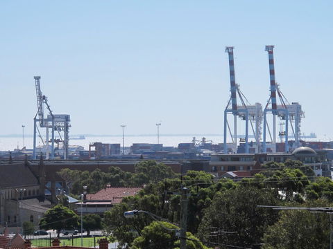 Studio 204 With Harbour, Ocean And Sunset Views From The Balcony - Grafton Accommodation 11