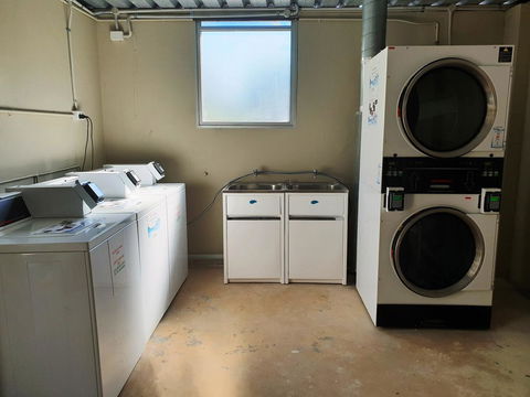 Studio 204 With Harbour, Ocean And Sunset Views From The Balcony - Grafton Accommodation 24