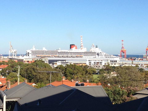 Studio 204 With Harbour, Ocean And Sunset Views From The Balcony - Grafton Accommodation 12