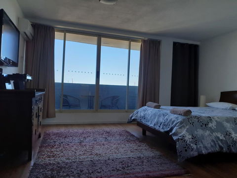 Studio 204 With Harbour, Ocean And Sunset Views From The Balcony - Grafton Accommodation 0