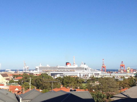 Studio 204 With Harbour, Ocean And Sunset Views From The Balcony - Grafton Accommodation 1
