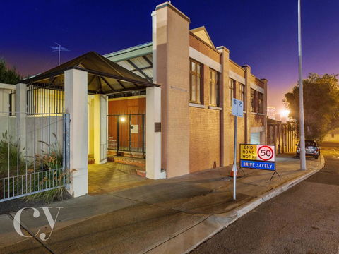 James Street Warehouse - Grafton Accommodation 5