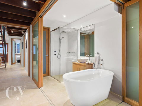 James Street Warehouse - Grafton Accommodation 6