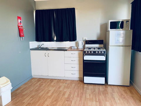 Shark Bay Cottages - Grafton Accommodation 15