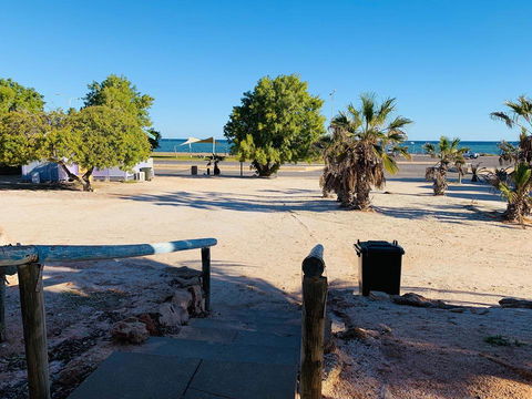 Shark Bay Cottages - Grafton Accommodation 1