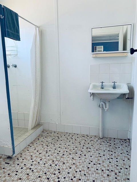 Shark Bay Cottages - Grafton Accommodation 25