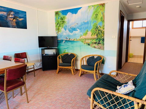 Shark Bay Cottages - Grafton Accommodation 9