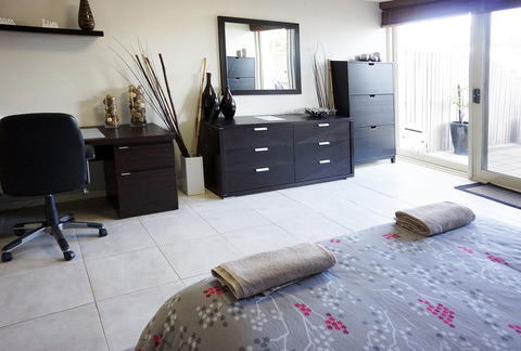 Studio 4 - Ground Floor Fremantle Apartment - Grafton Accommodation 10