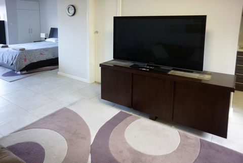 Studio 4 - Ground Floor Fremantle Apartment - Grafton Accommodation 4