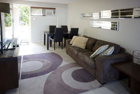 Studio 4 - Ground Floor Fremantle Apartment - Grafton Accommodation 2