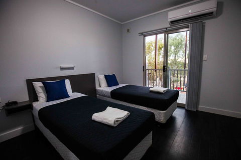 Beadon Bay Hotel - Grafton Accommodation 6