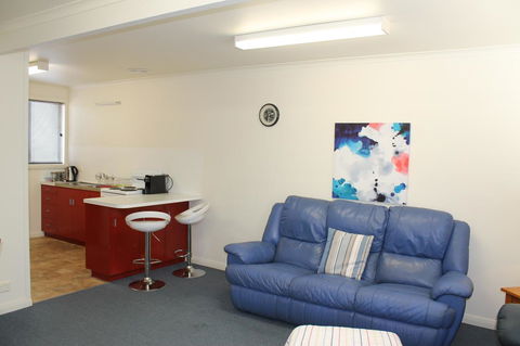 Old Pier Apartments - Grafton Accommodation 8