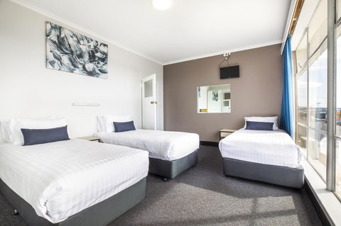 Nightcap At Carlyle Hotel - Grafton Accommodation 11