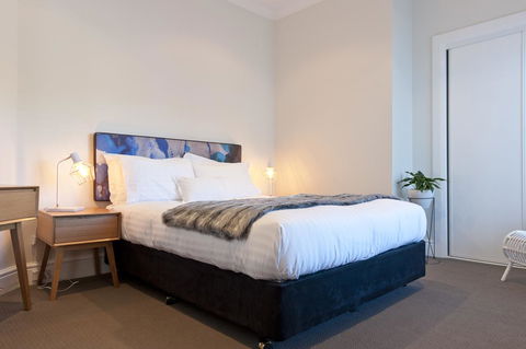 On The Beach Waterfront Apartment - Grafton Accommodation 9